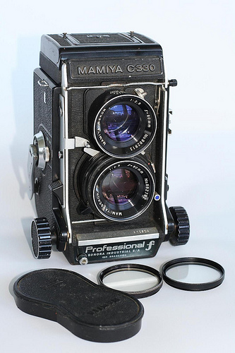 magnifying mirror with light wall mount