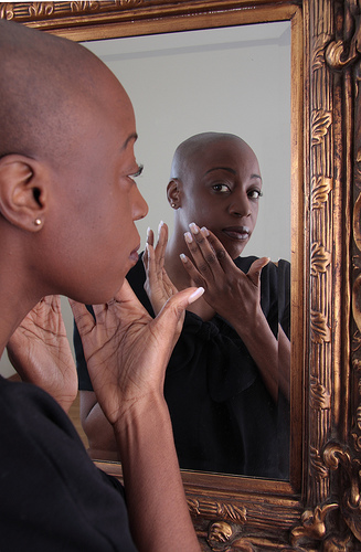 cosmetic mirror with lights