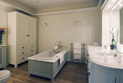fitted bathroom furniture